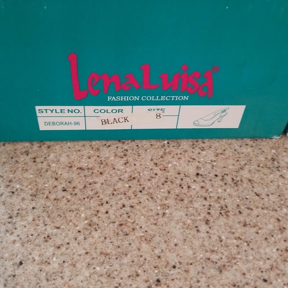 Black heels - Picture 3 of 4